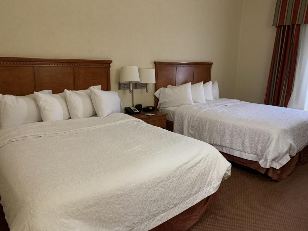 Hampton Inn Belle Vernon Exteriör bild