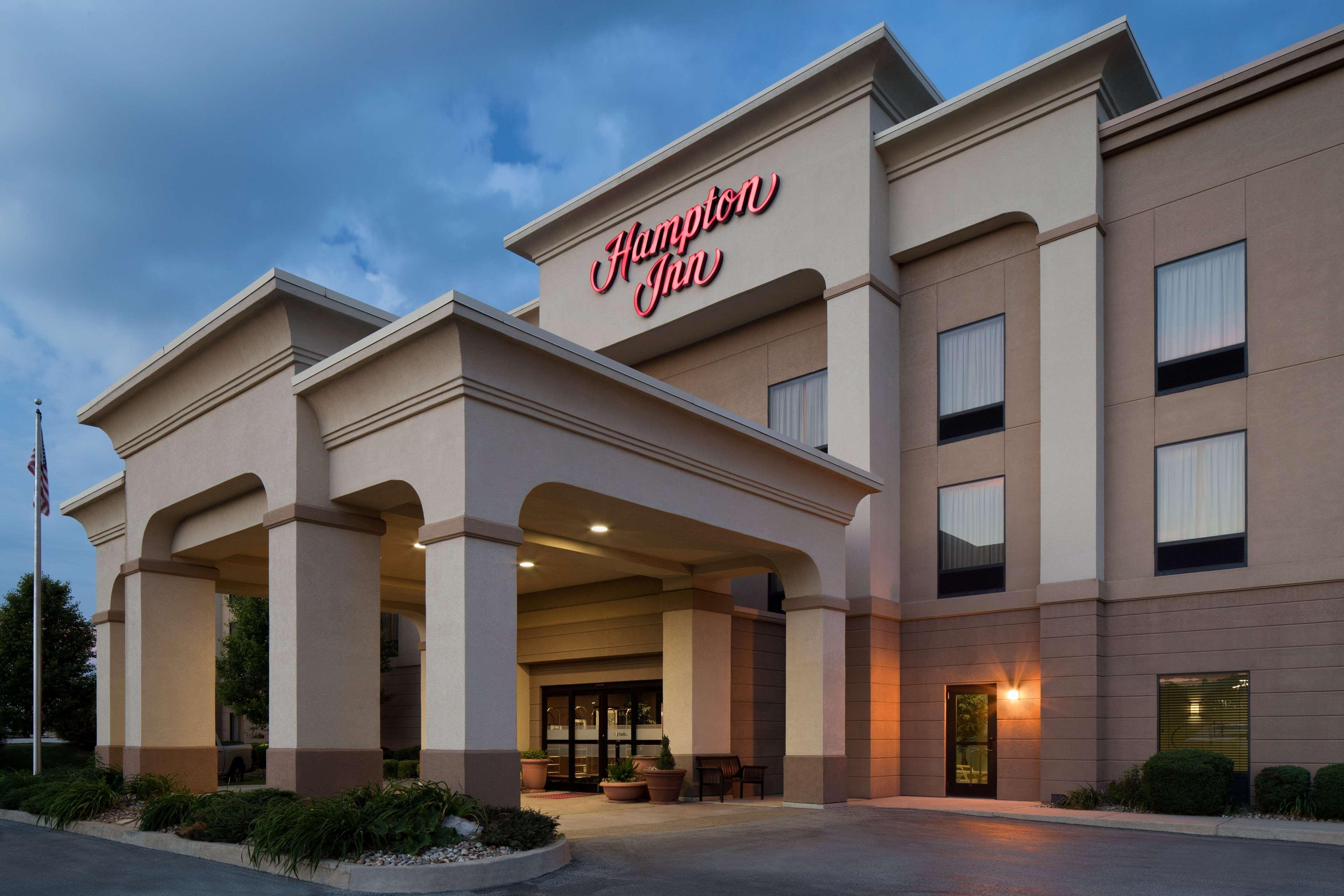 Hampton Inn Belle Vernon Exteriör bild