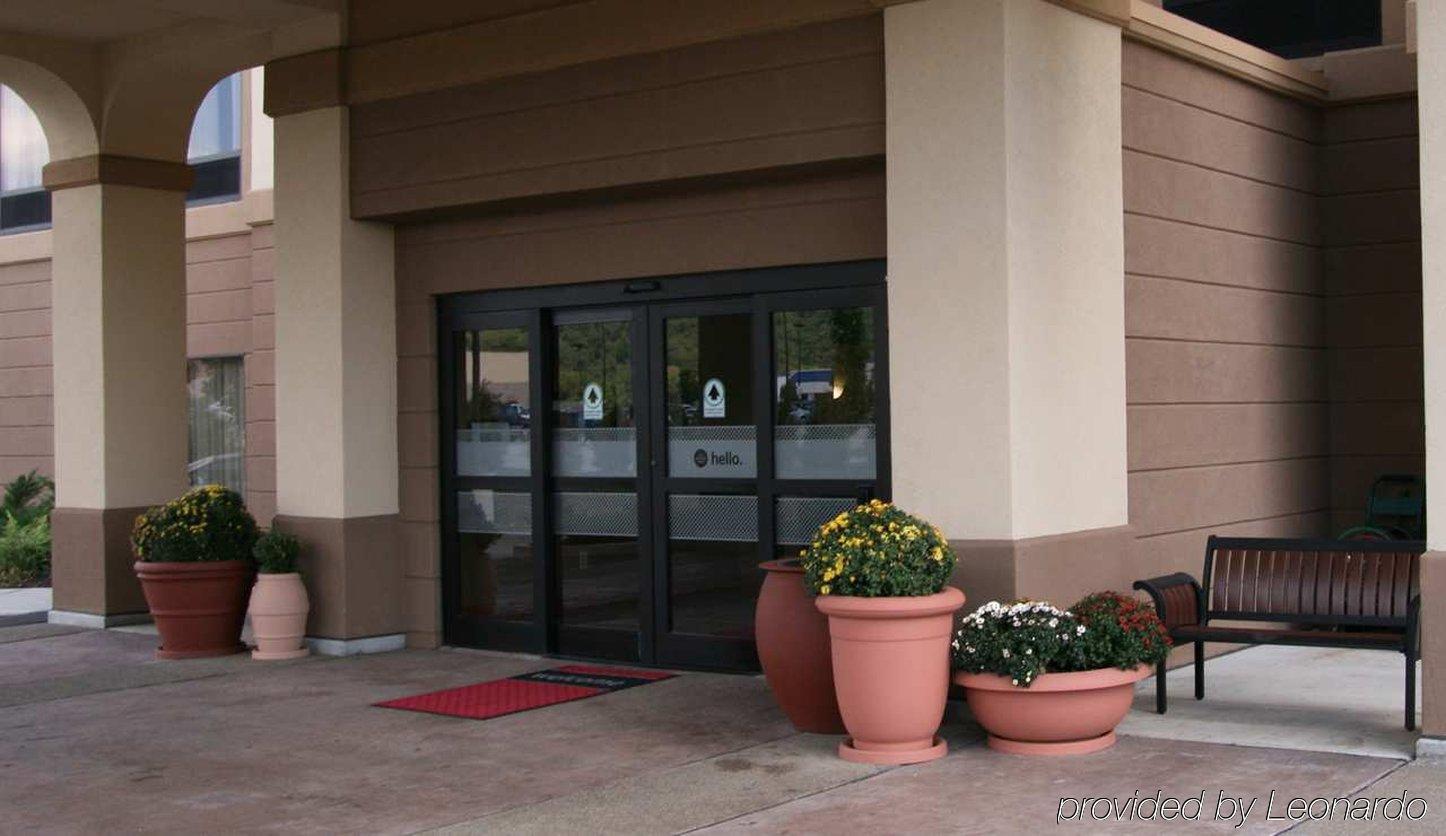 Hampton Inn Belle Vernon Exteriör bild