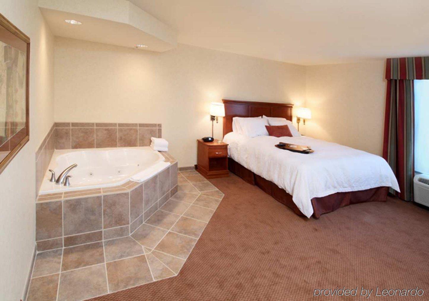 Hampton Inn Belle Vernon Rum bild